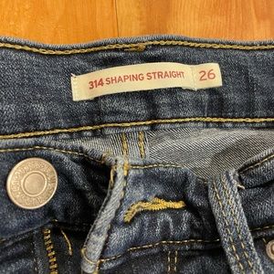 Levi’s 314 Shaping Straight